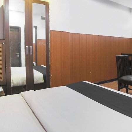 Hotel O Parktel Indirapuram Екстериор снимка