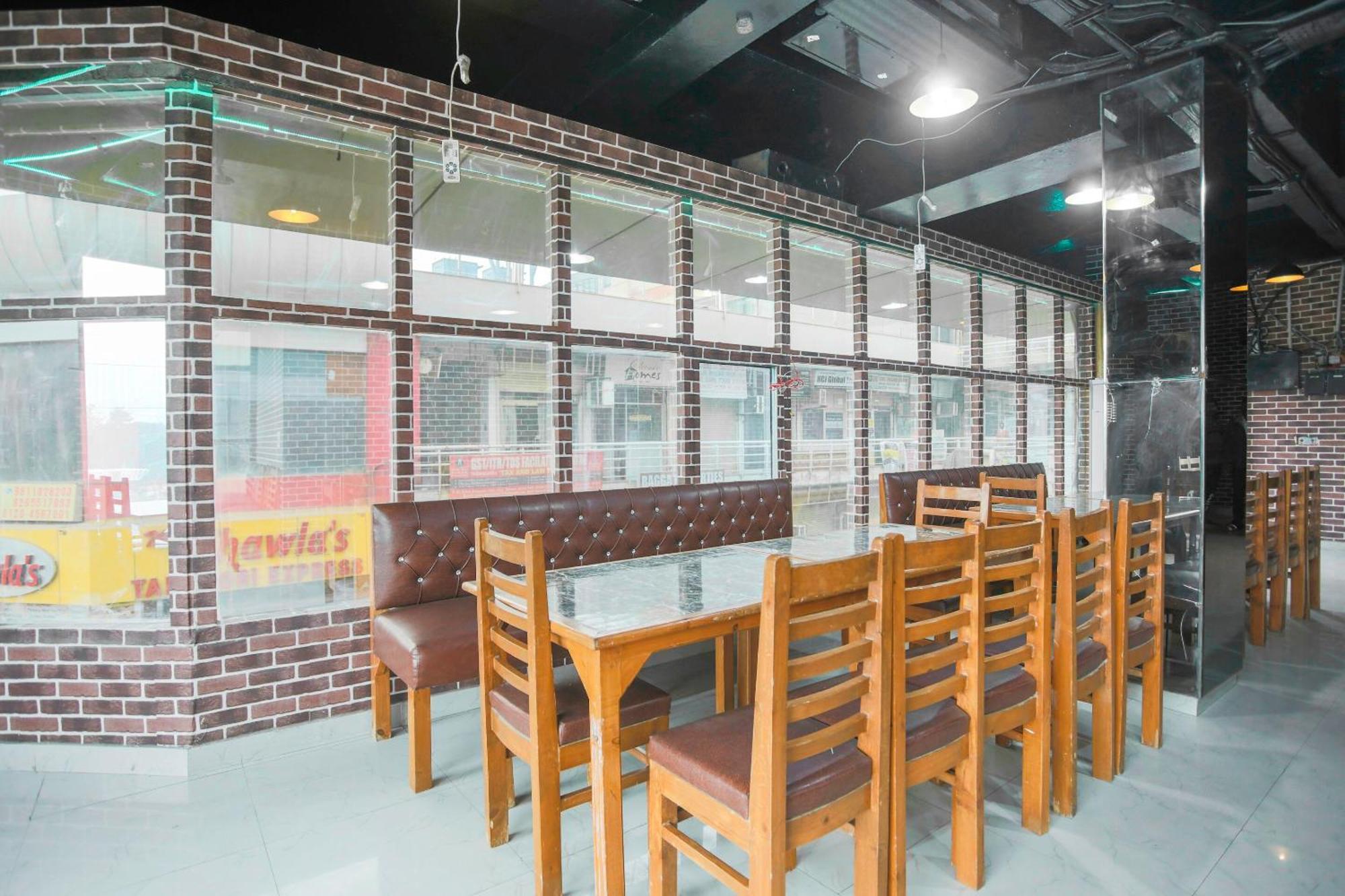 Hotel O Parktel Indirapuram Екстериор снимка